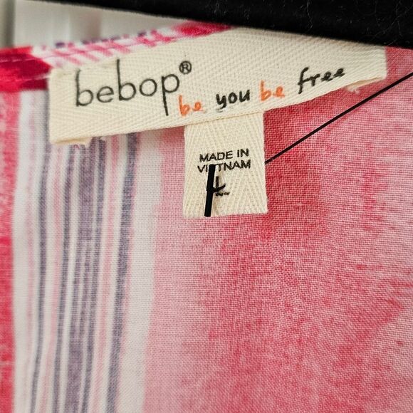 Colorful Striped Sleeveless Romper - Picture 3 of 4